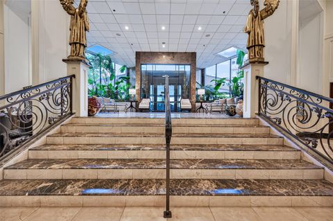 Photo of 3525 Sage Road #1402, Houston, TX 77056 (MLS # 37086947)