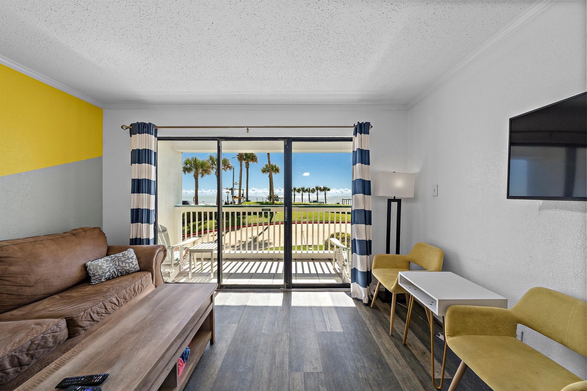 6102 Seawall Boulevard 104