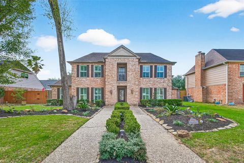 Photo of 15843 Foxgate Road, Houston, TX 77079 (MLS # 93195031)