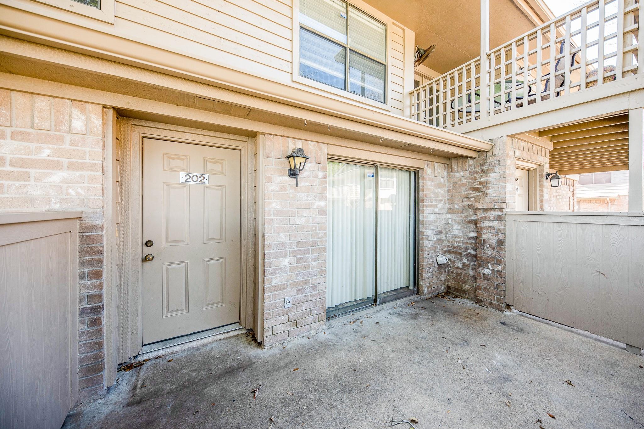 2711 Grants Lake Boulevard 202