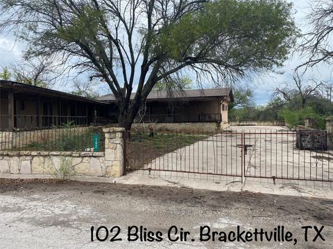 Homes For Sale - 102 Bliss Circle<br/> Kinney County, Brackettville, TX 78832