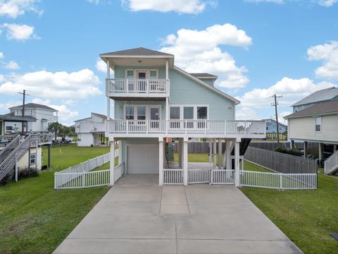 Photo of 4207 Reeves Drive, Galveston, TX 77554 (MLS # 18388862)