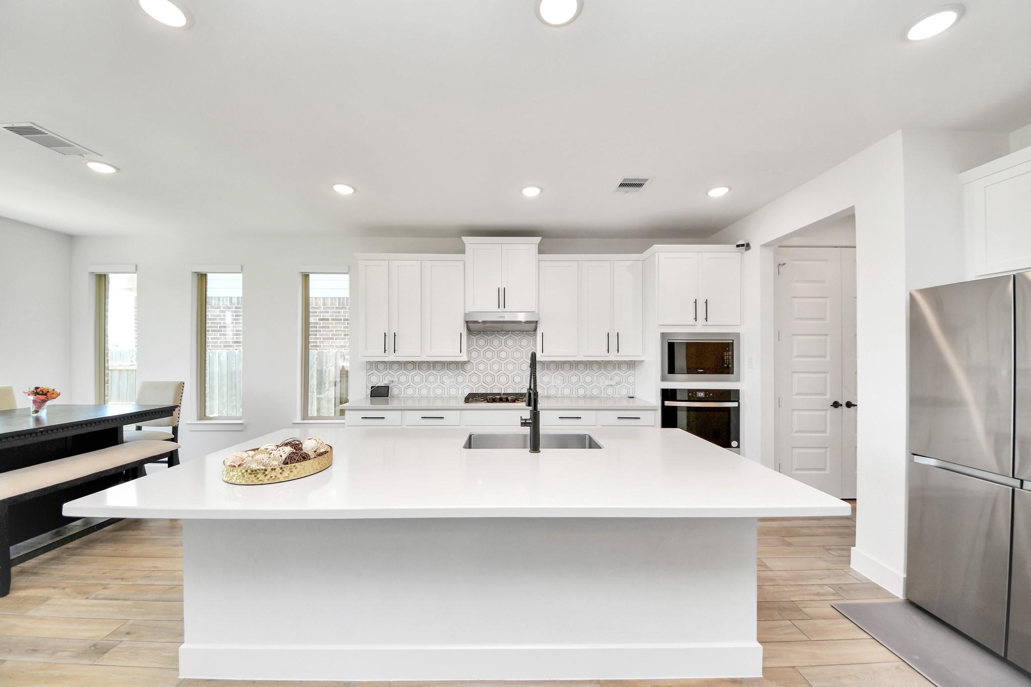 24515 Fluttering Dove Lane