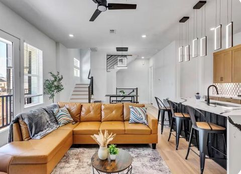 Photo of 2709 Berry Street, Houston, TX 77004 (MLS # 84190235)