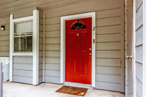 Apartment For Rent - 2404 Sycamore Avenue Ave #B2<br/> Huntsville, TX 77340