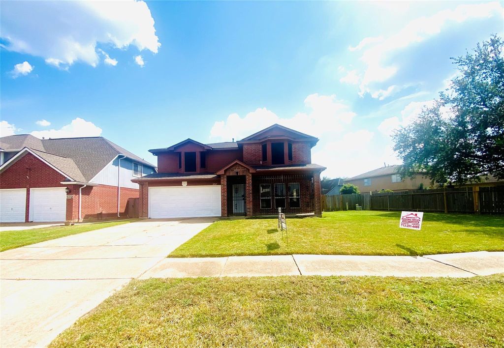 Photo of 6527 River Bluff Drive, Houston, TX 77085 (MLS # 69185429)