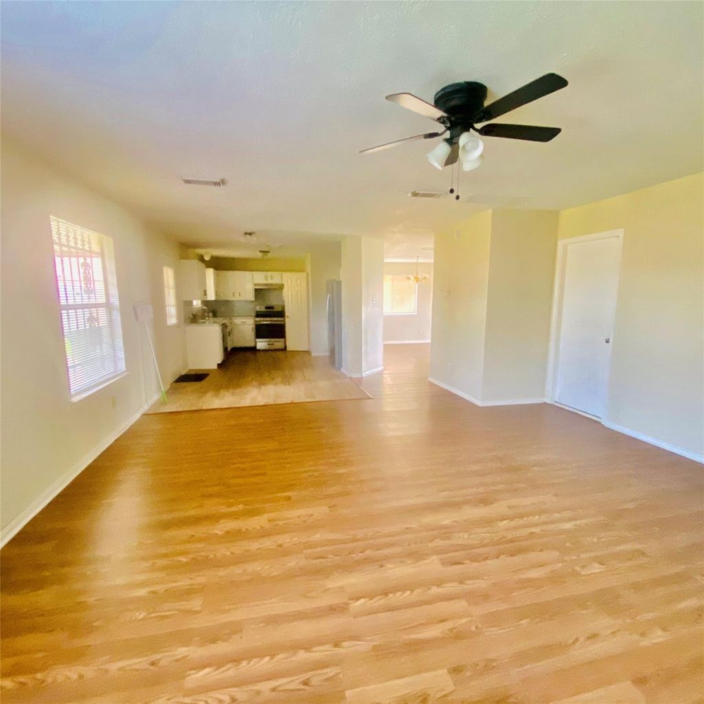 Photo of 6527 River Bluff Drive, Houston, TX 77085 (MLS # 69185429)