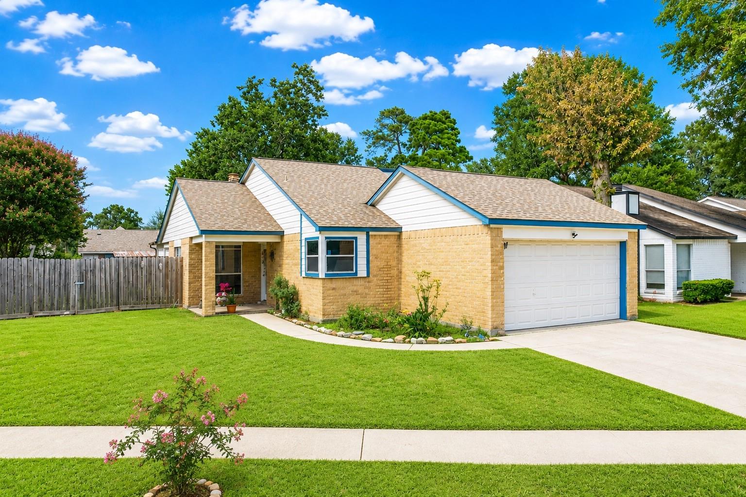 6927 Foxmont Lane