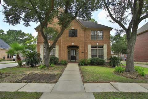 Photo of 13618 Shadow Falls Ct CT, Houston, TX 77059 (MLS # 12892913)