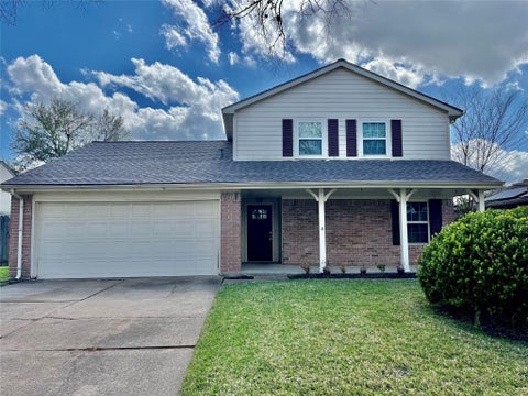 Photo of 3038 Sam Houston Drive, Sugar Land, TX 77479 (MLS # 74676409)
