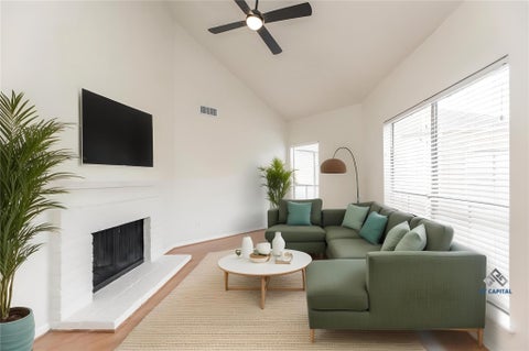 Condo For Sale - 3742 Thistlemont Drive<br/> Houston, TX 77042