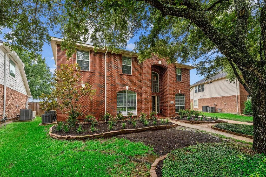 Photo of 6323 Stone Trail Lane, Spring, TX 77379 (MLS # 89793855)