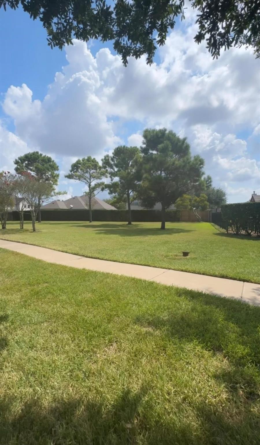 3006 Gardencrest Lane