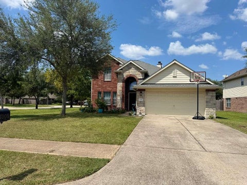 Homes For Sale - 3006 Gardencrest Lane<br/> League City, TX 77539