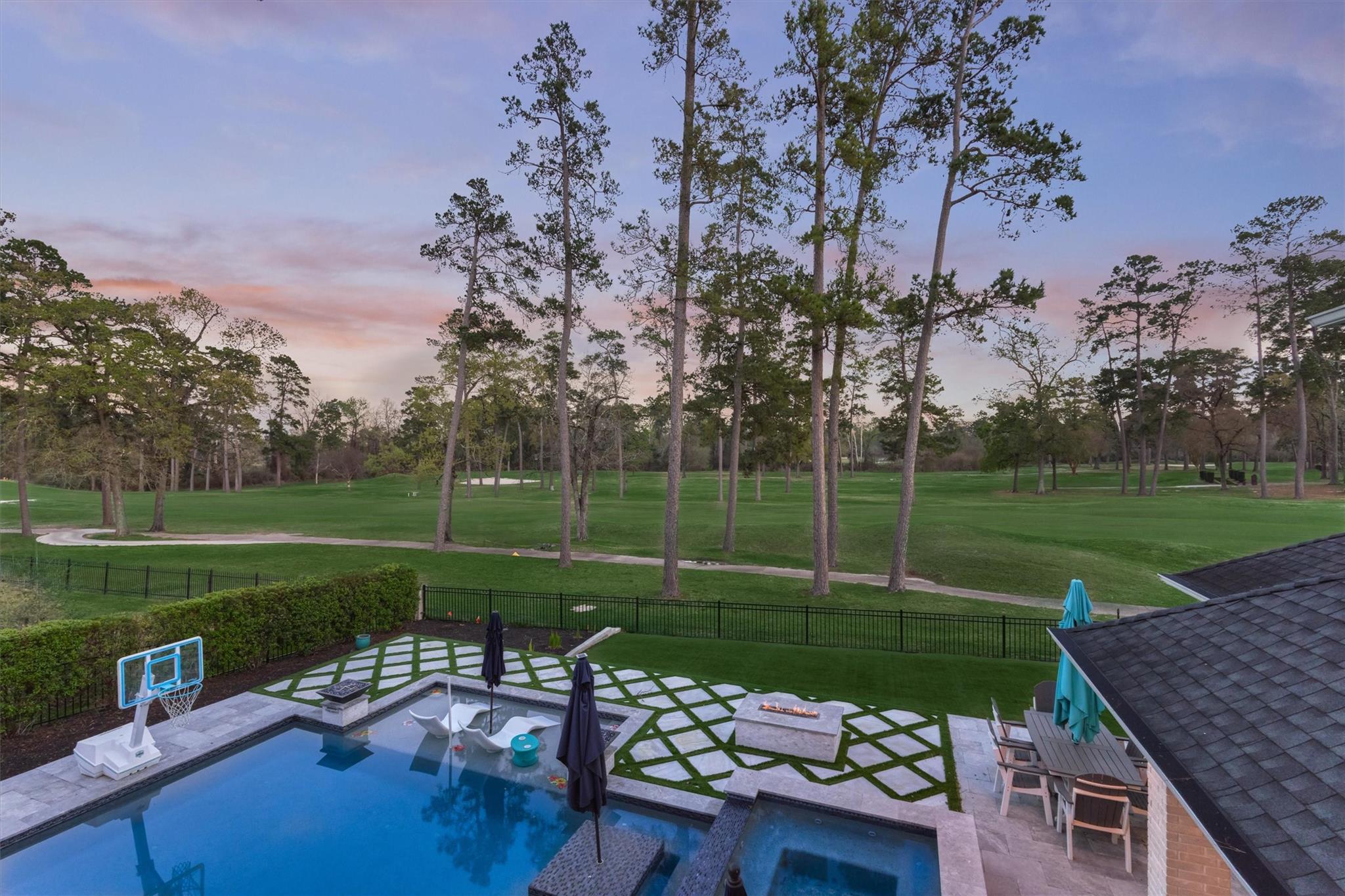6515 Sussex Court