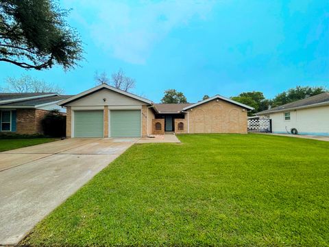 Photo of 8818 Grape Street, Houston, TX 77036 (MLS # 67041995)
