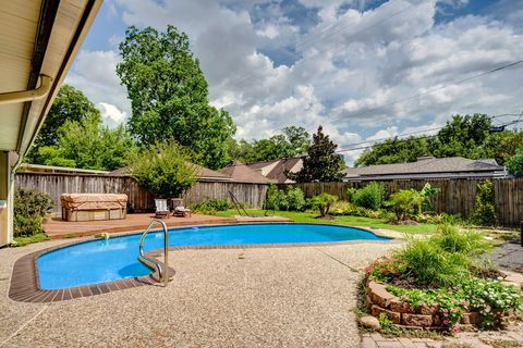 Tiny photo for 10631 Del Monte Drive, Houston, TX 77042 (MLS # 10242749)