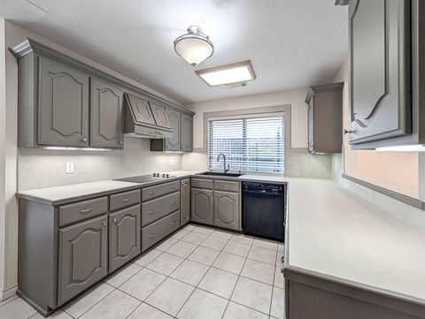 Tiny photo for 10631 Del Monte Drive, Houston, TX 77042 (MLS # 10242749)