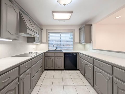 Tiny photo for 10631 Del Monte Drive, Houston, TX 77042 (MLS # 10242749)