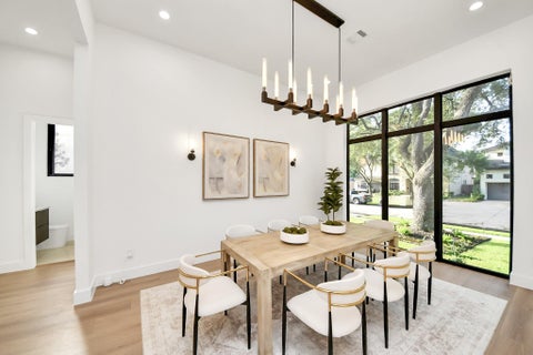 Tiny photo for 4708 Laurel Street, Bellaire, TX 77401 (MLS # 33876625)