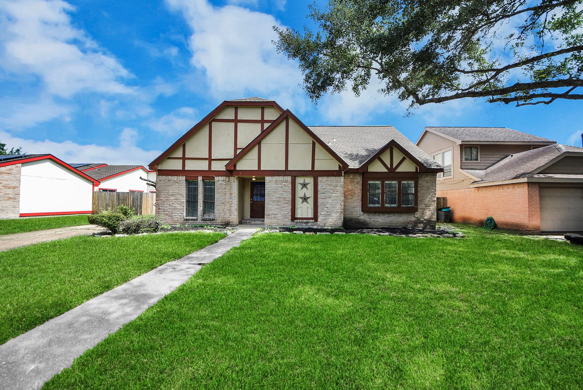 115 Squires Bend