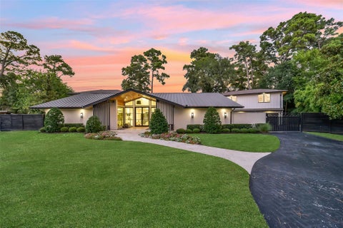 Homes For Sale - 30 Hedwig Circle<br/> Houston, TX 77024