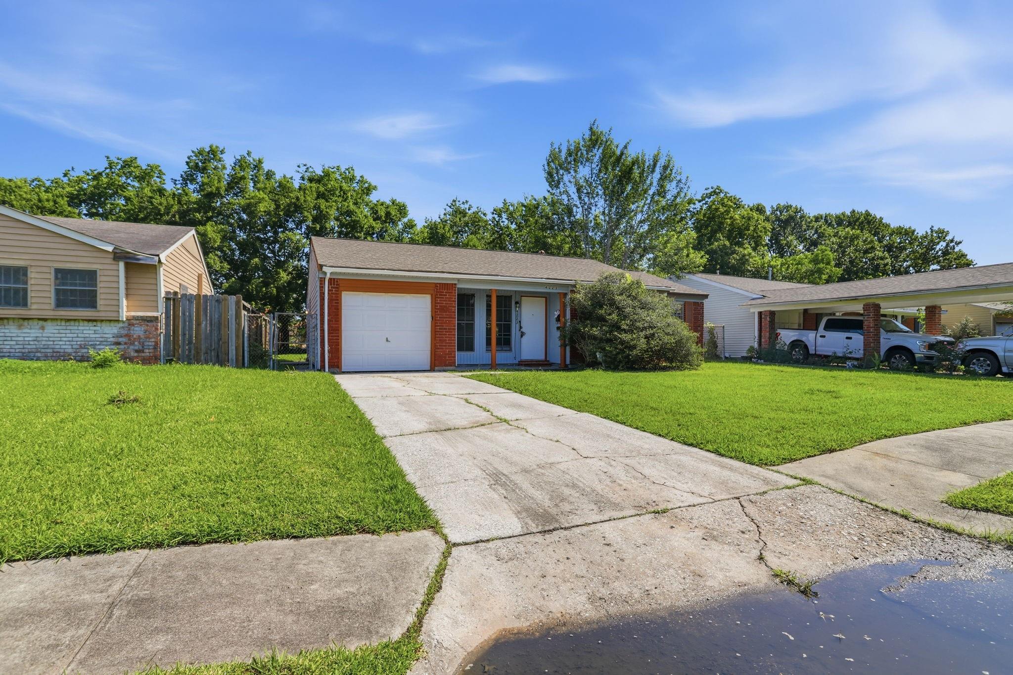 4223 S Acres Drive