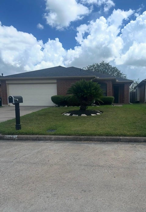 Photo of 12807 Fawnway Drive, Houston, TX 77048 (MLS # 71746604)