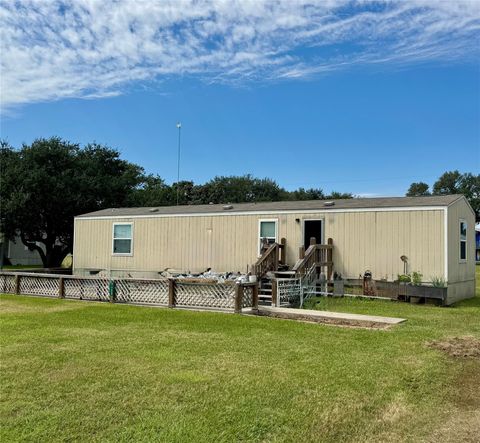 Photo of 1535 Bayview Drive, Palacios, TX 77465 (MLS # 14578112)