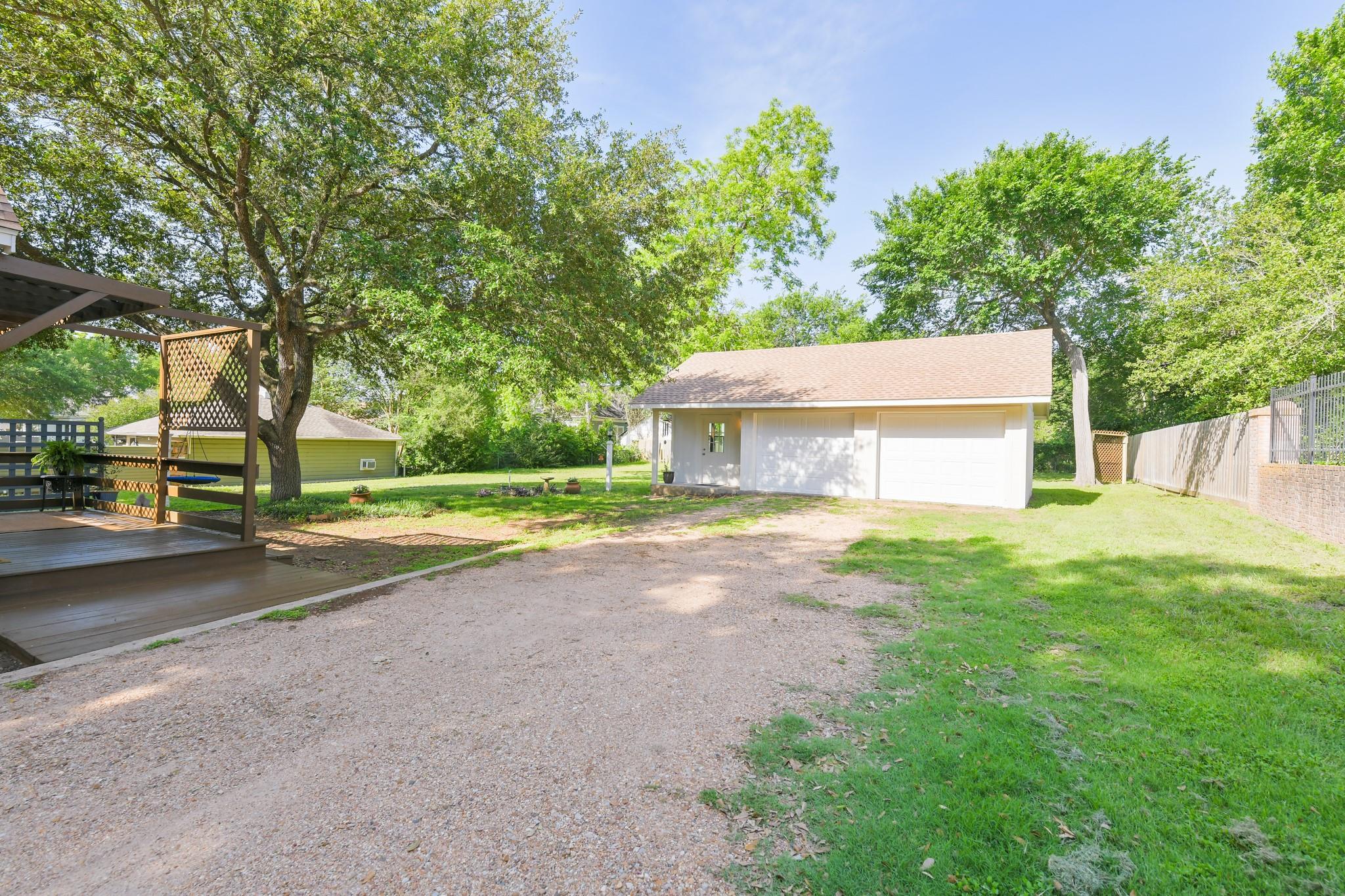 802 S Day Street