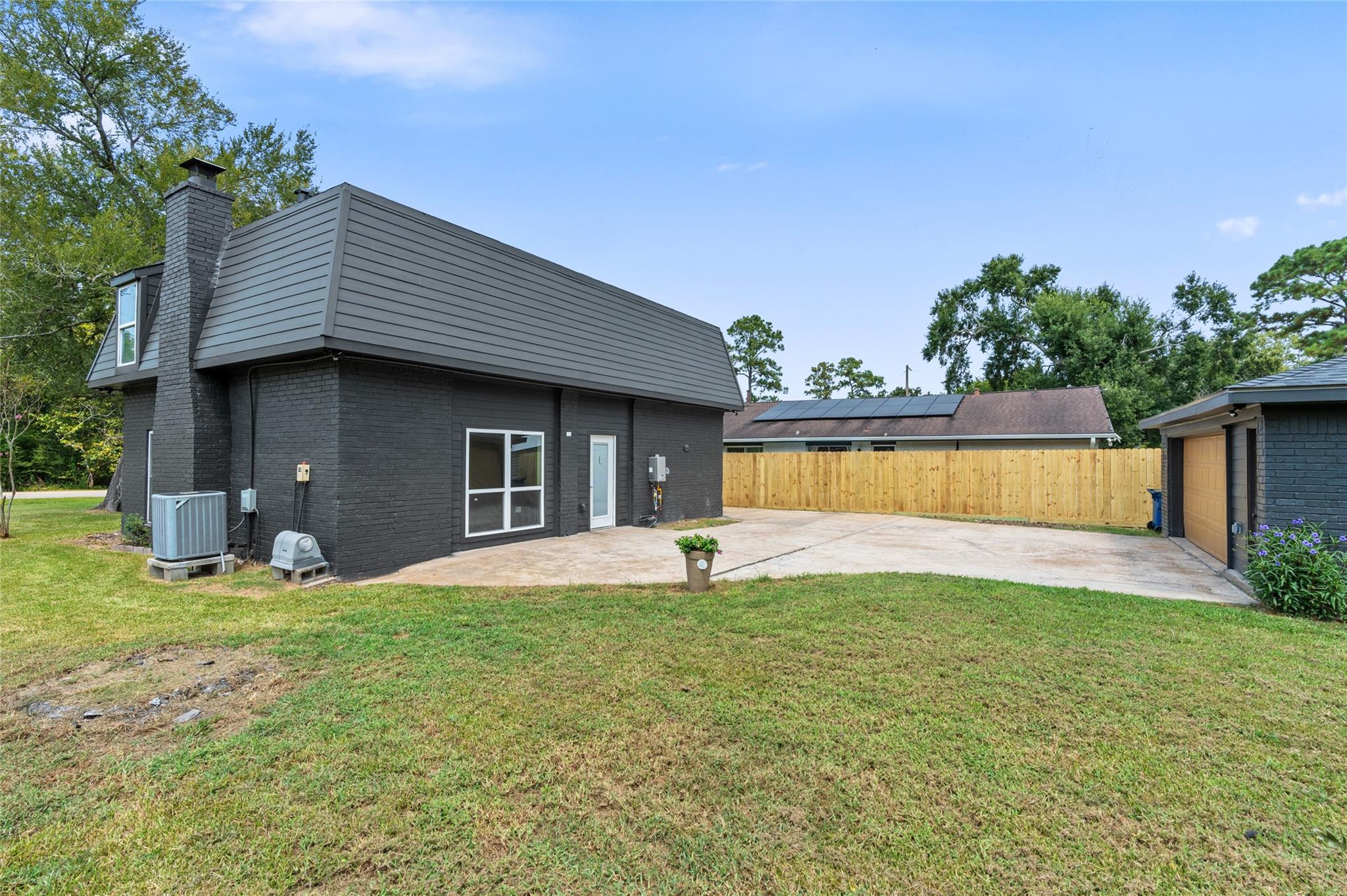 12217 Pine Lane