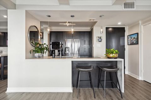 Photo of 5001 Woodway Drive #1506, Houston, TX 77056 (MLS # 15126589)