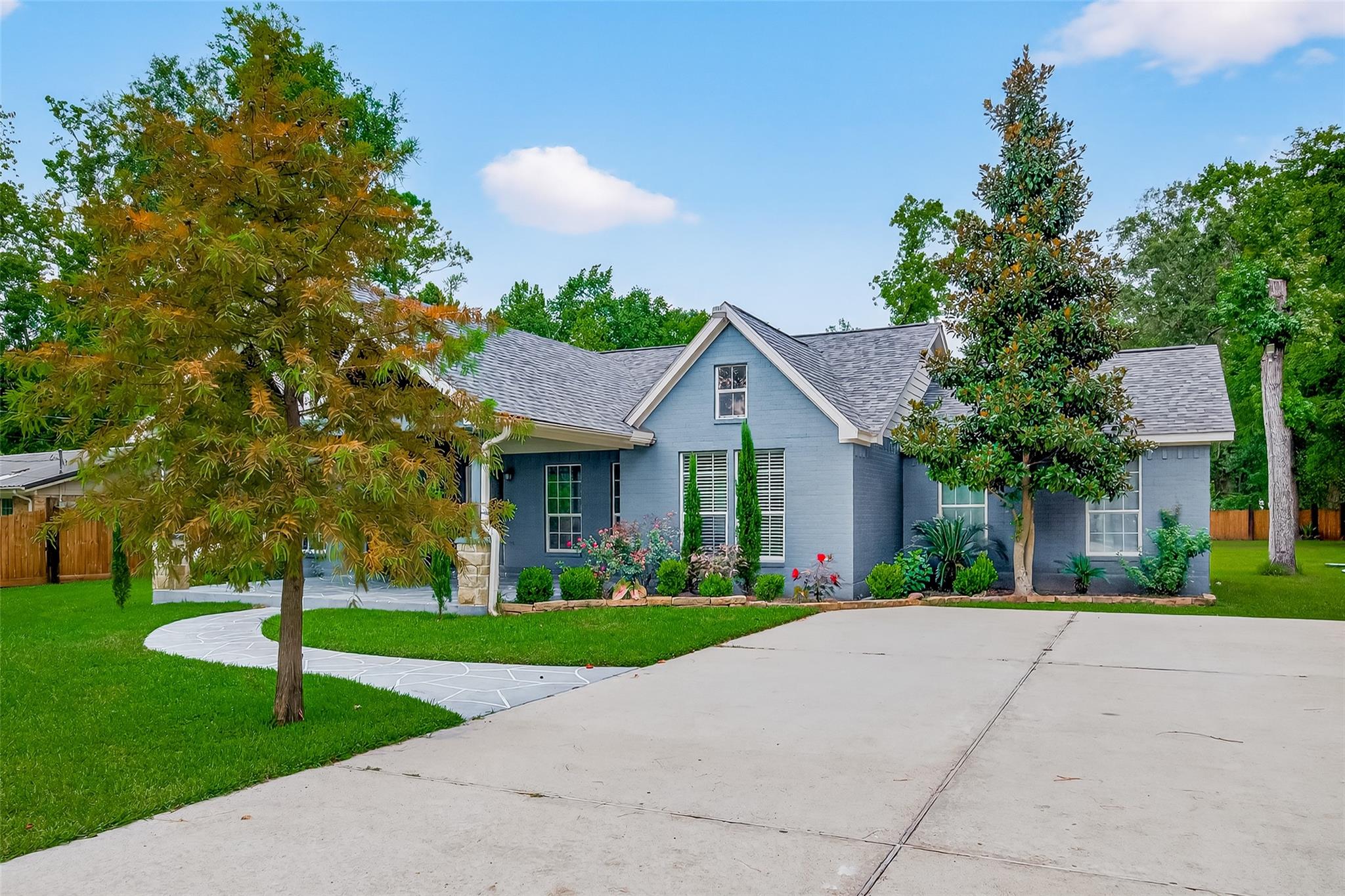 4811 Sherri Lane