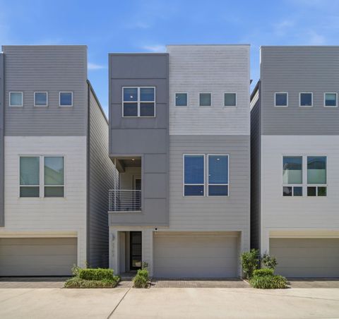 Photo of 2702 Eado Grove Lane, Houston, TX 77003 (MLS # 29877858)