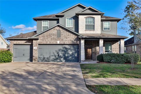 Photo of 107 Forest Bend Court, Clute, TX 77531 (MLS # 46327098)