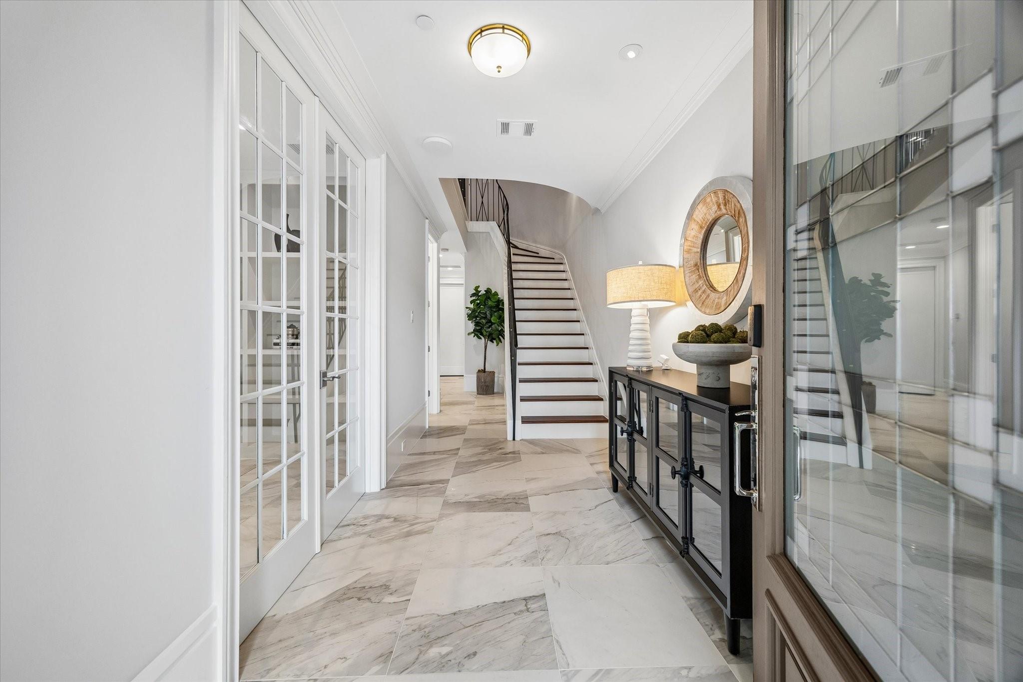 41 Crain Square Boulevard