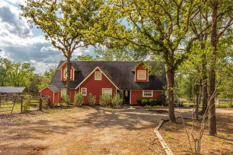 636 Deer Run Road Bellville TX 77418