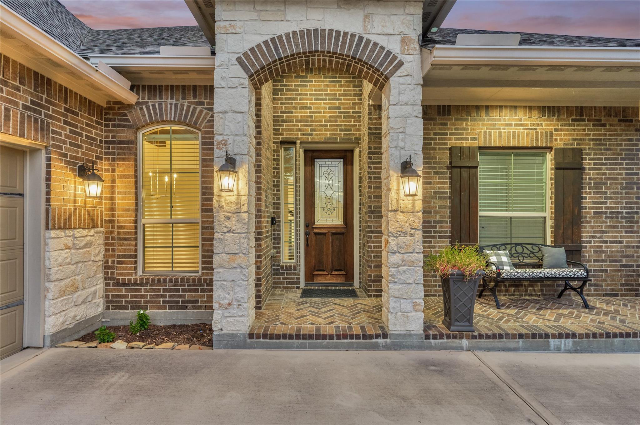 32 Waterford Way