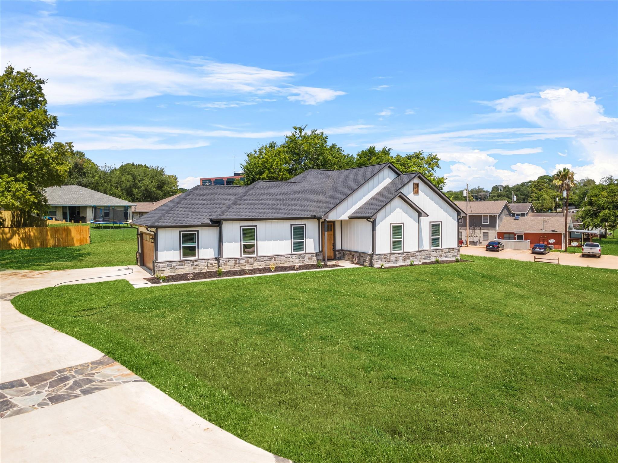 2315 Progress Drive