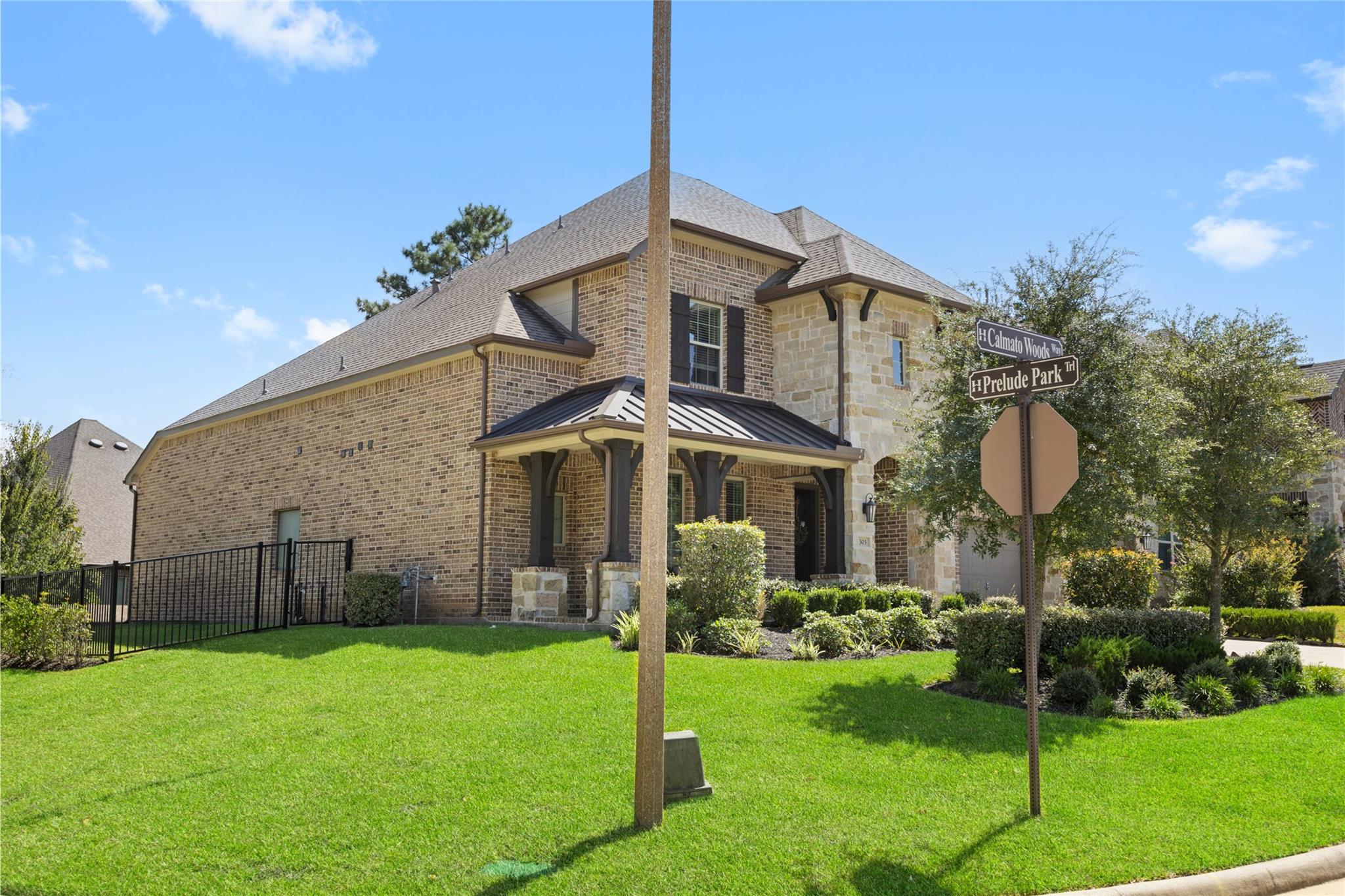 303 Calmato Woods Way