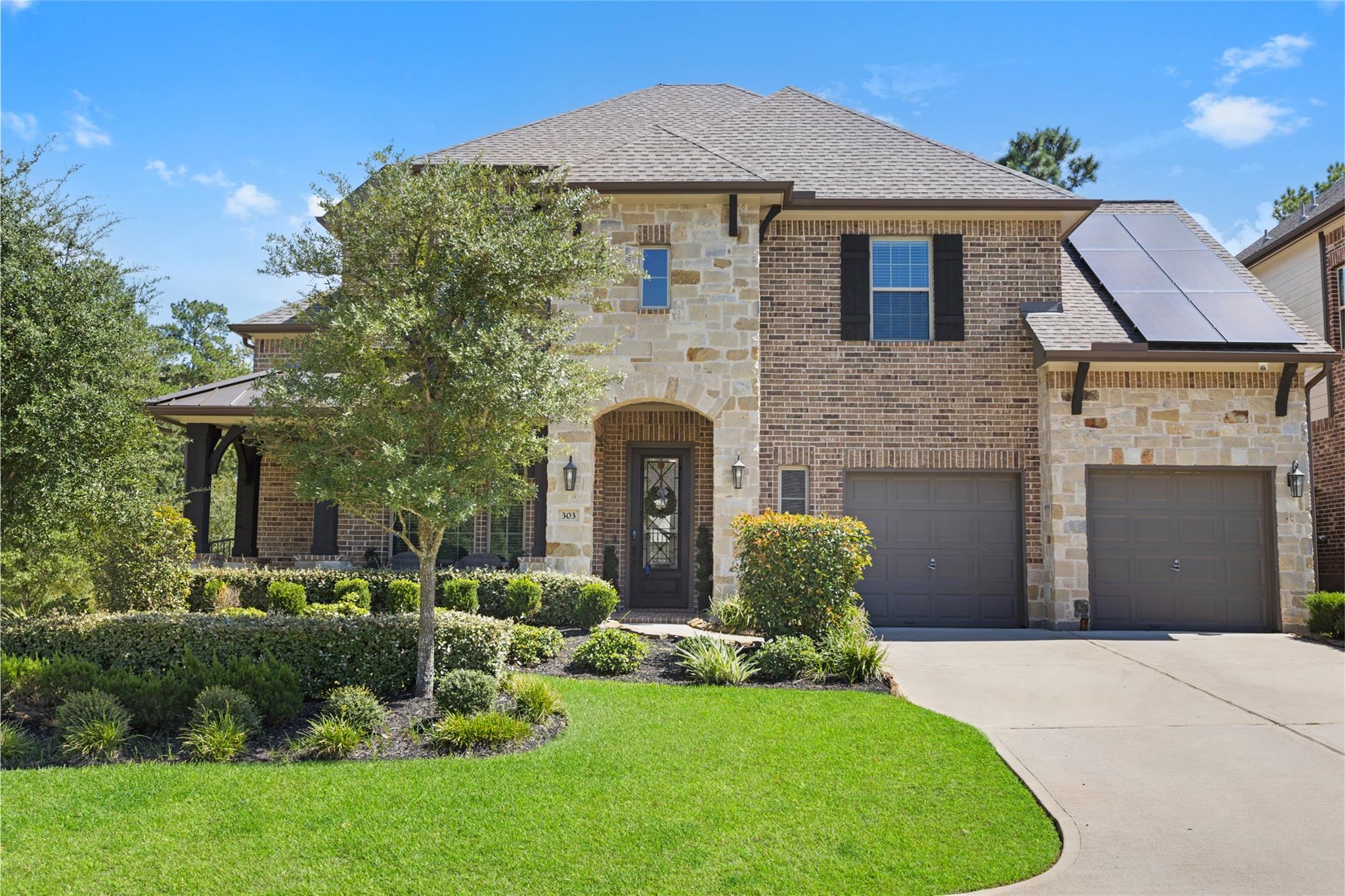 303 Calmato Woods Way