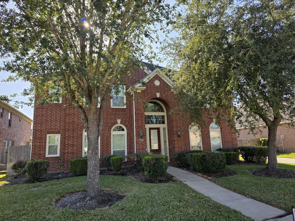 Photo of 7006 Paxton Court, Sugar Land, TX 77479 (MLS # 23734995)