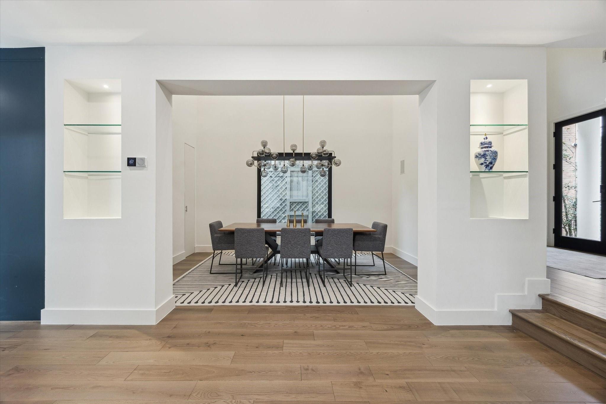 6348 Vanderbilt Street