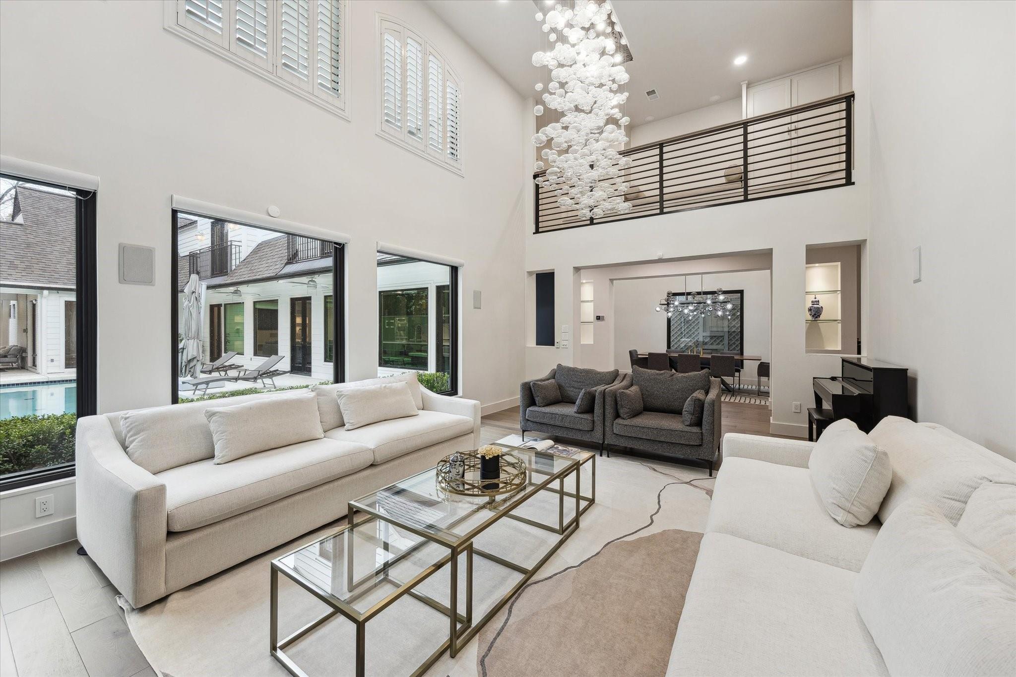 6348 Vanderbilt Street