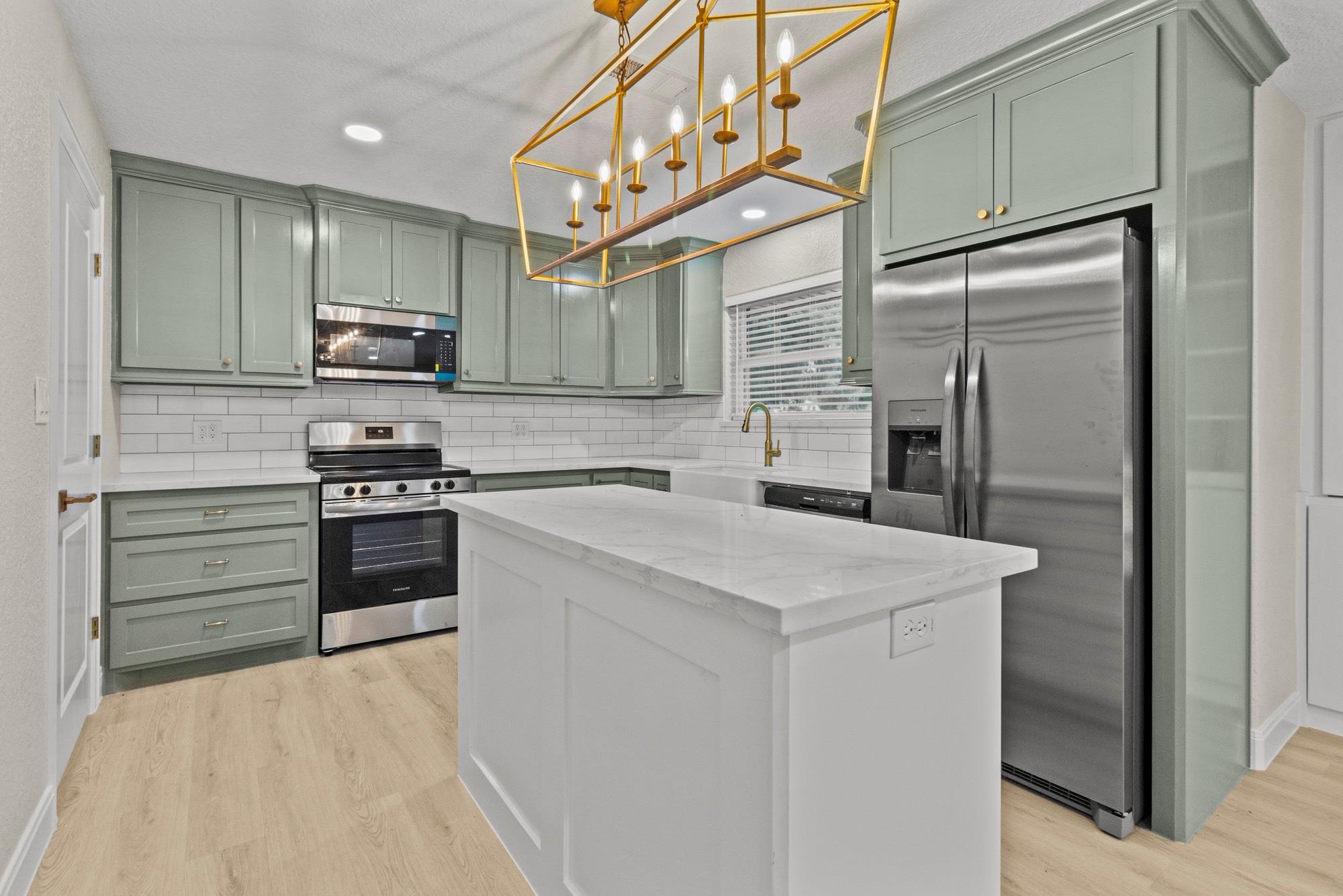 18079 County Road 463