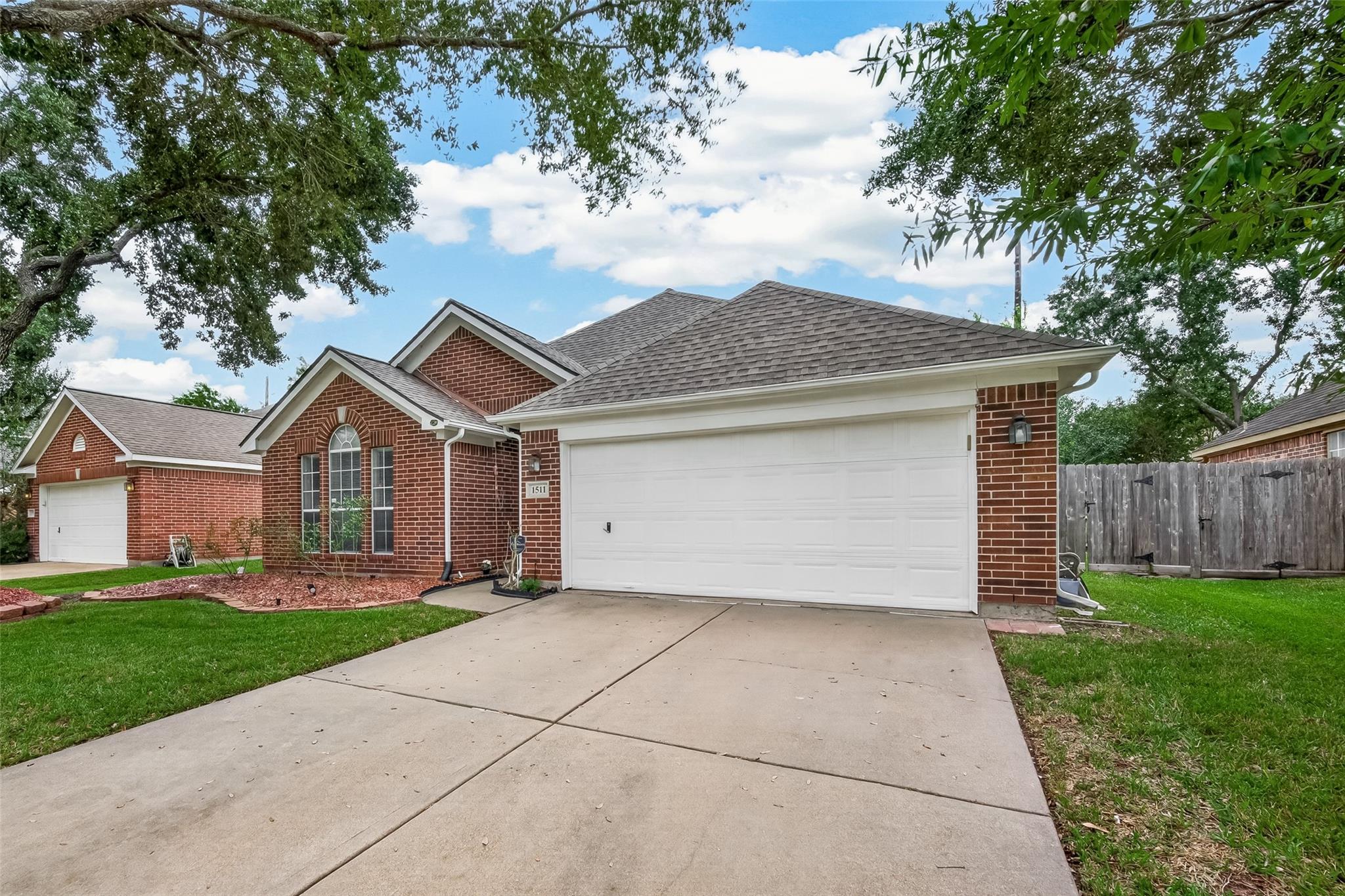 1511 Lamplight Trail Dr