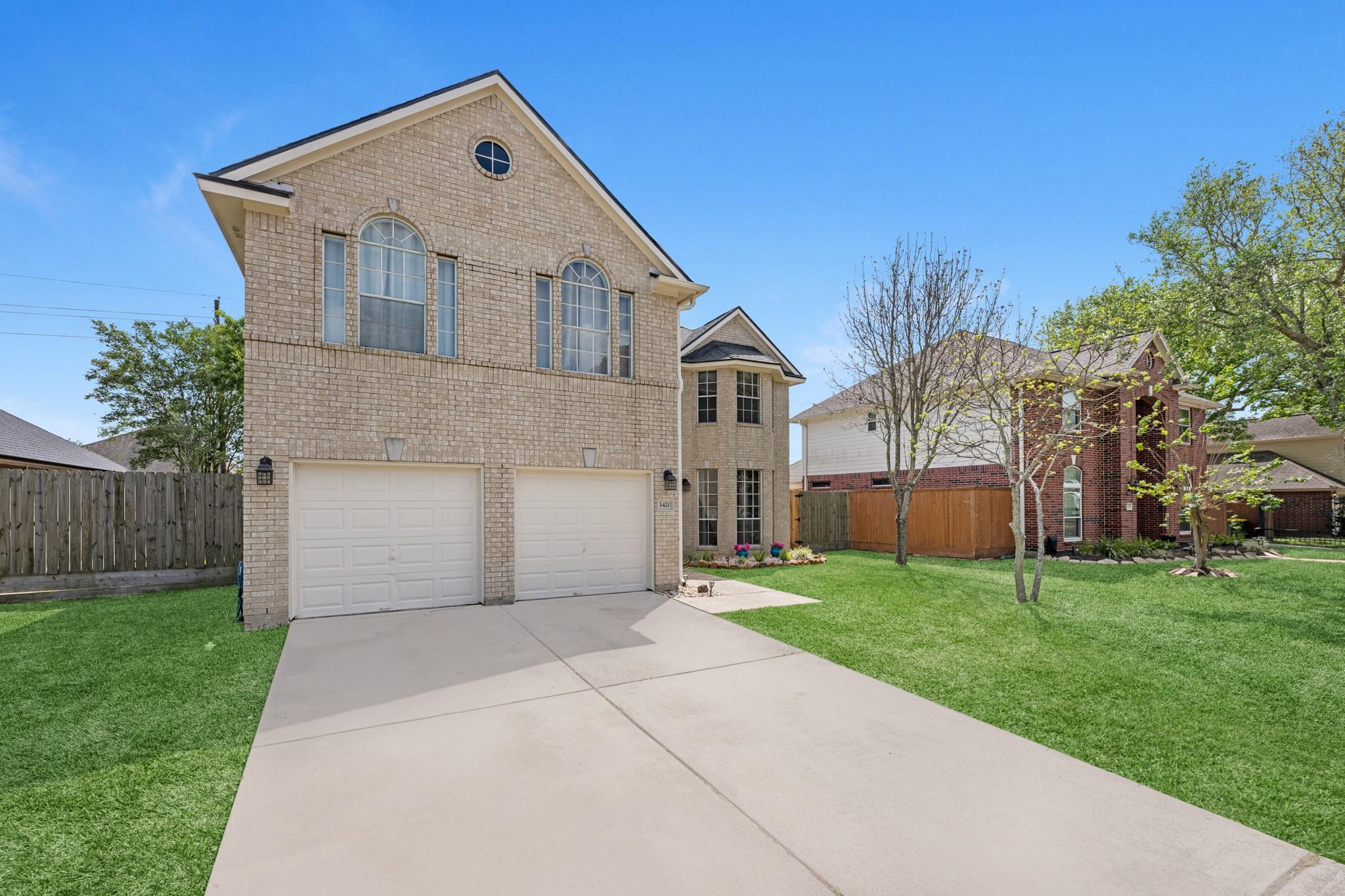 3420 Glastonbury Drive