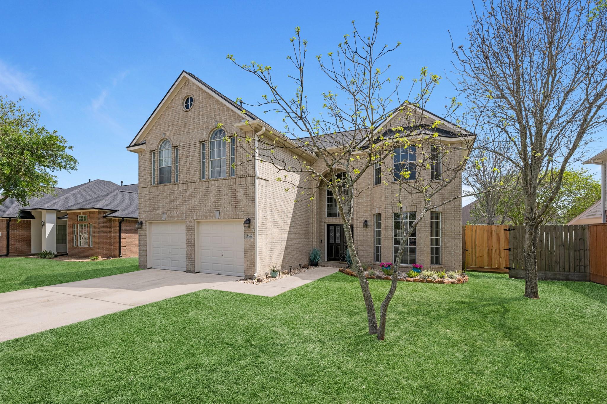 3420 Glastonbury Drive