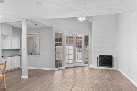 Tiny photo for 668 N Eldridge Parkway, Houston, TX 77079 (MLS # 71435224)