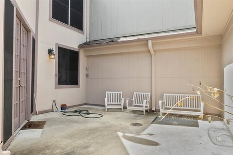 Tiny photo for 668 N Eldridge Parkway, Houston, TX 77079 (MLS # 71435224)